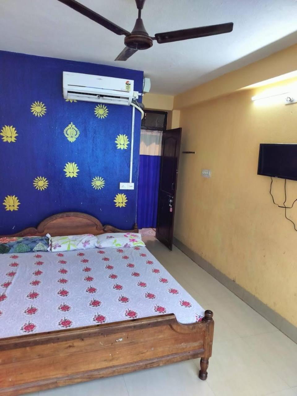 Tripureswari Guest House Puri Bagian luar foto