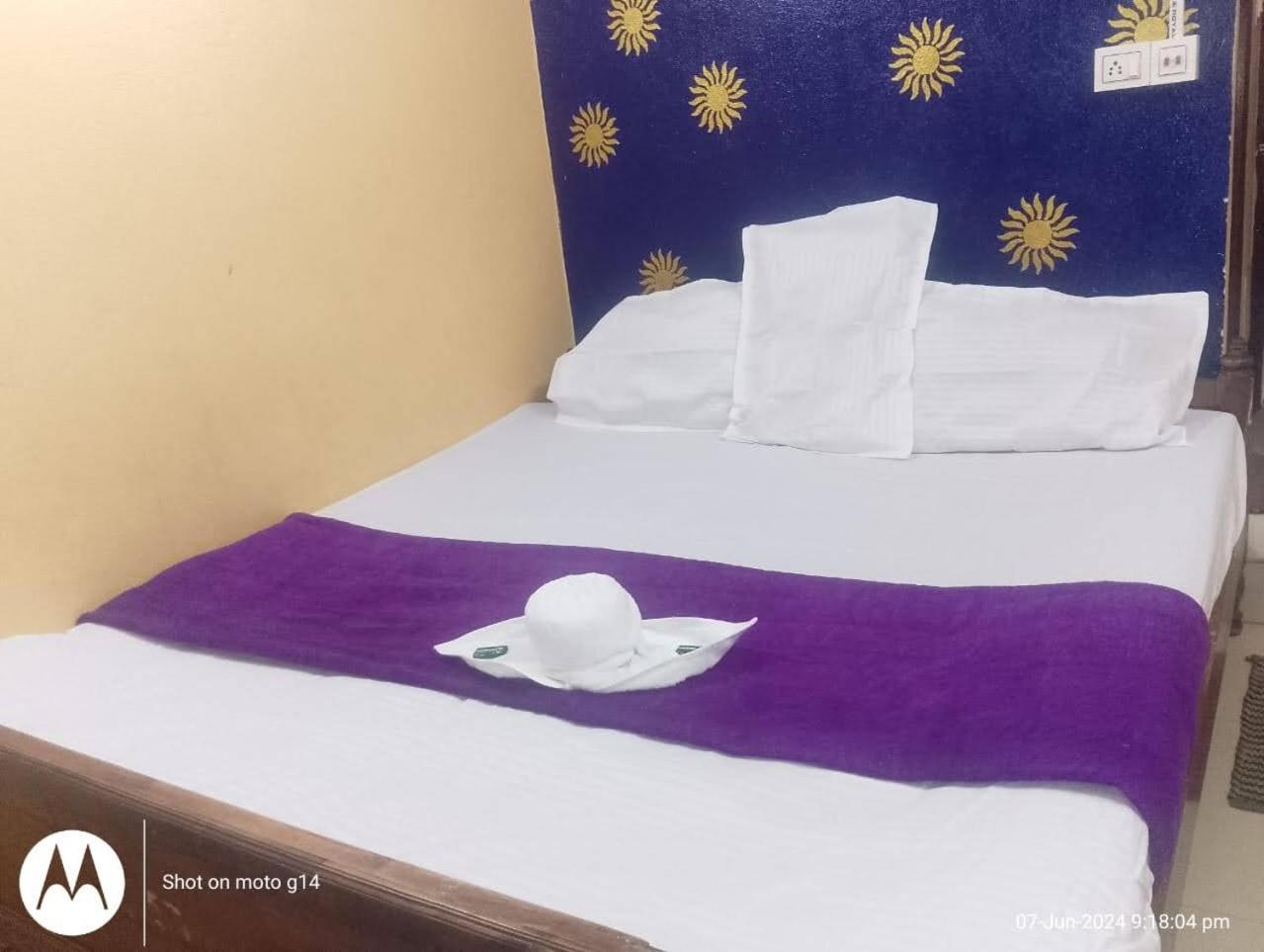 Tripureswari Guest House Puri Bagian luar foto
