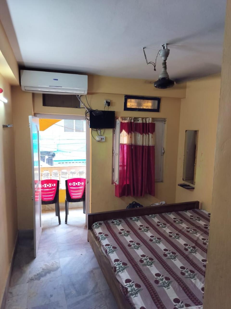 Tripureswari Guest House Puri Ruang foto