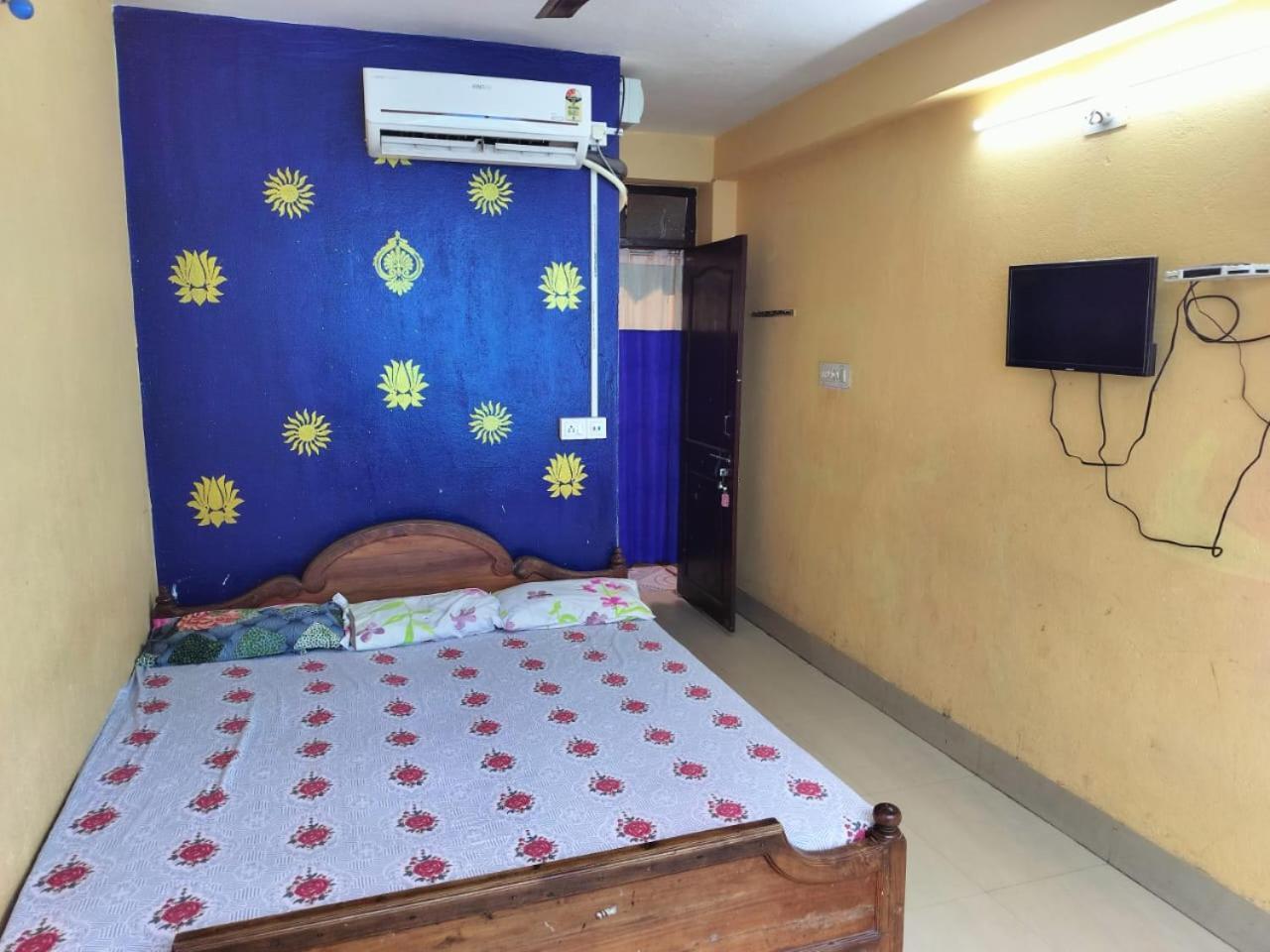 Tripureswari Guest House Puri Bagian luar foto