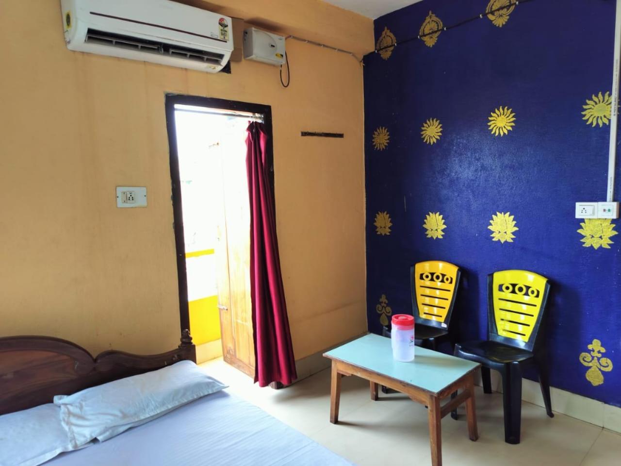 Tripureswari Guest House Puri Bagian luar foto